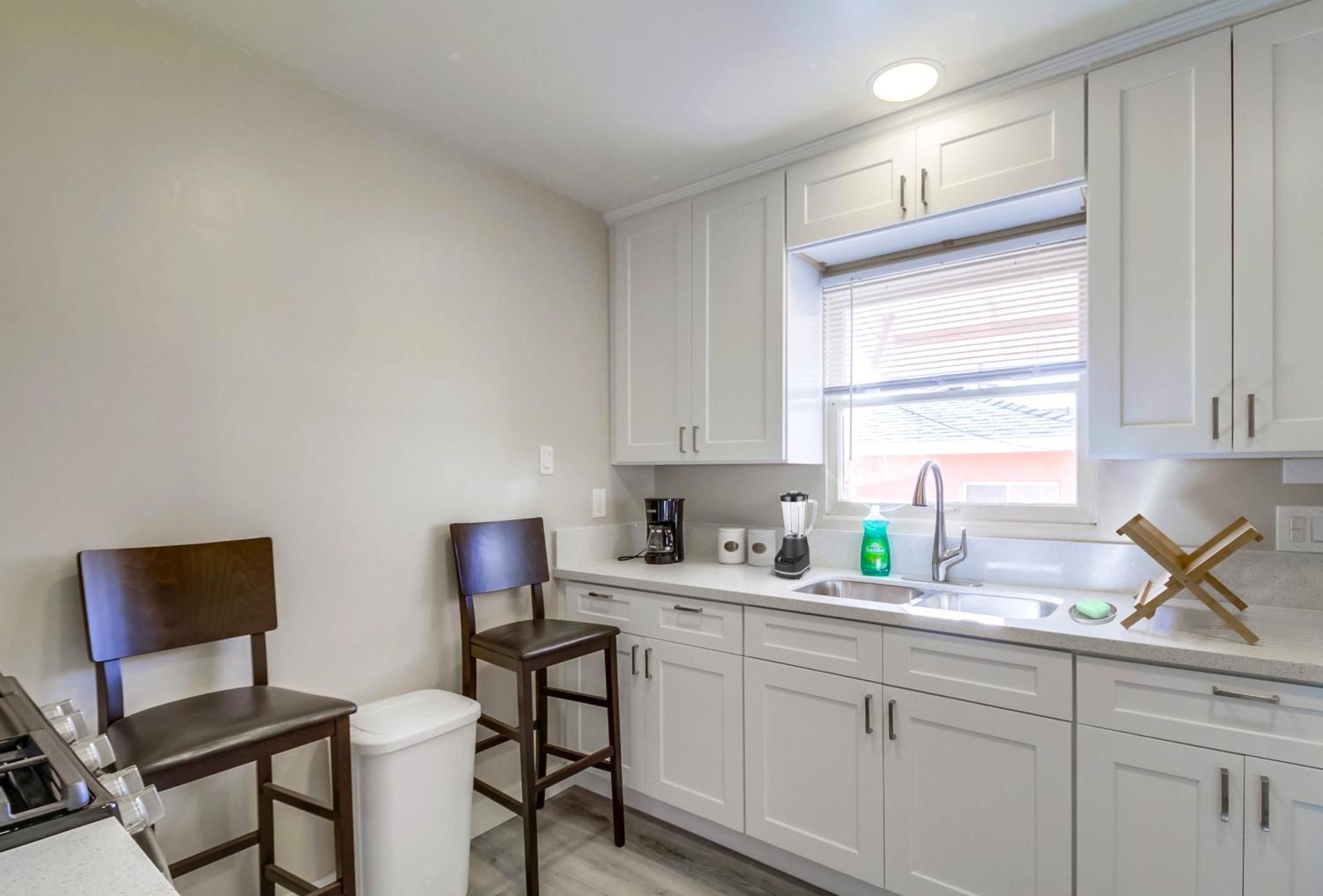 Entire Lovely 3-Bedroom Home W Yard, Parking Chula Vista Bagian luar foto